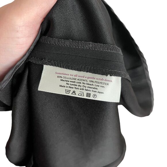 MM LaFleur 0 Sheath Dress Surplice Vneck Black Short Sleeve Pockets Sleek - Picture 3 of 12